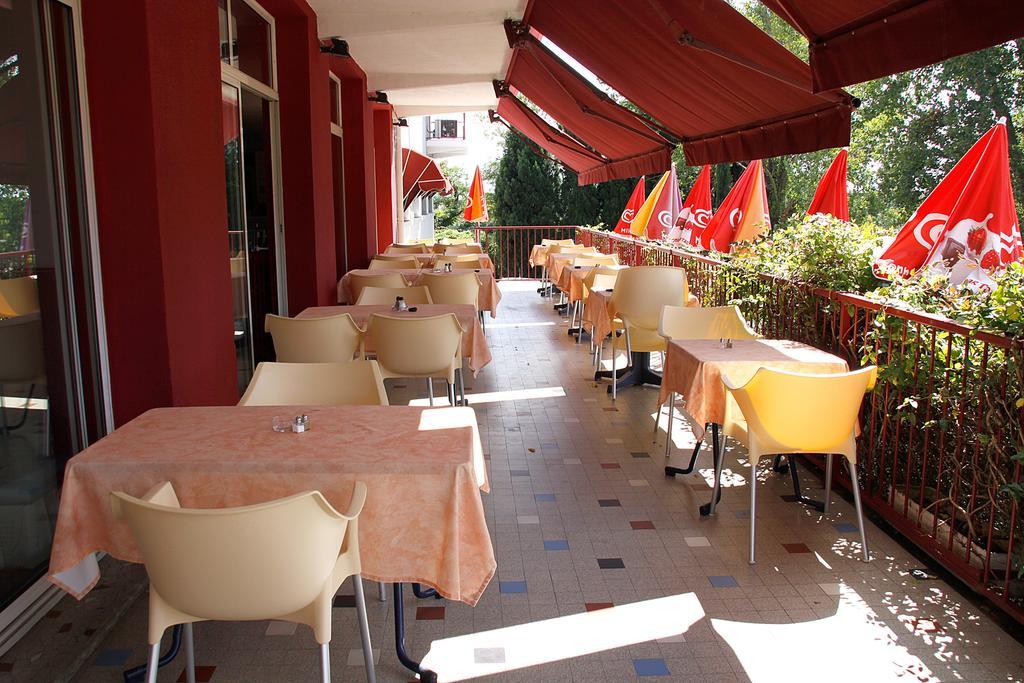Logis Hotels - Hotel Et Restaurant Le Relais Des Garrigues Grisolles  Camera foto