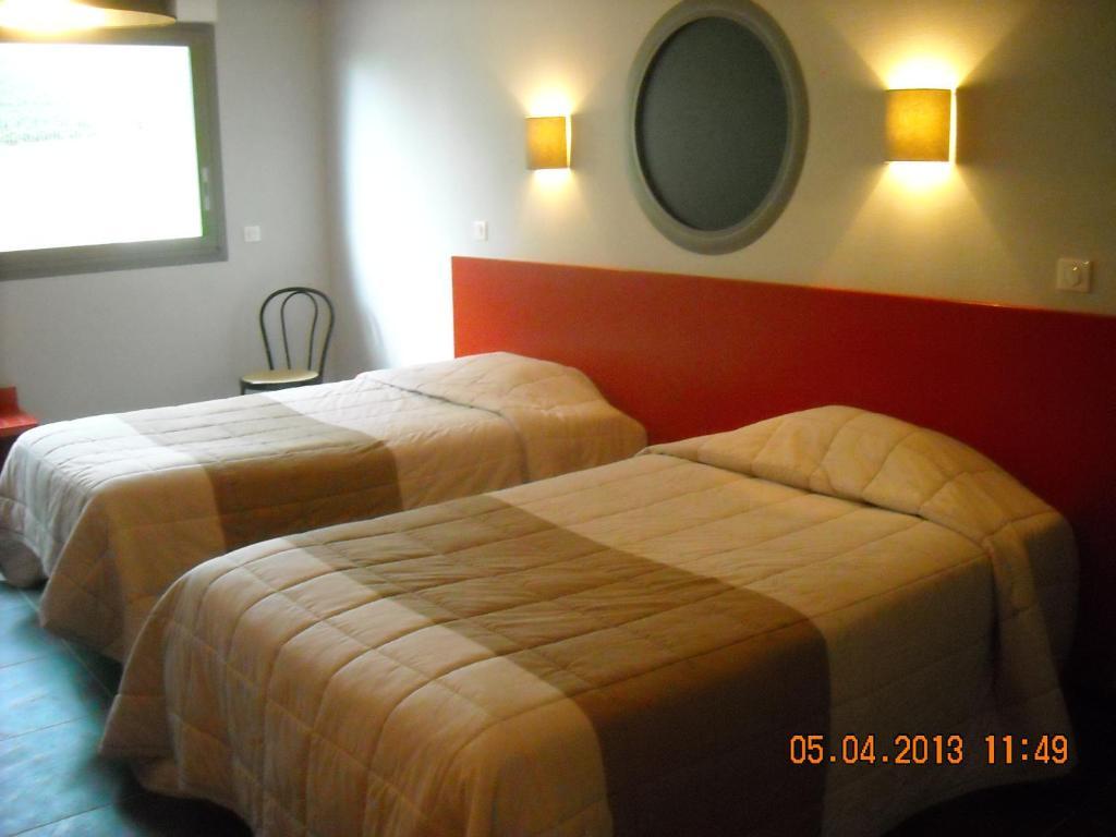 Logis Hotels - Hotel Et Restaurant Le Relais Des Garrigues Grisolles  Camera foto